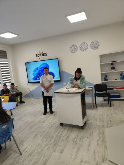Иновативен STEM урок по Физика и астрономия в VII клас 5