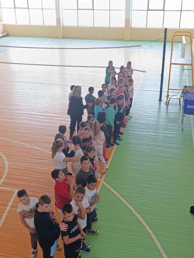 Топка над въже 4 клас - ОУ Неофит Рилски - Костандово