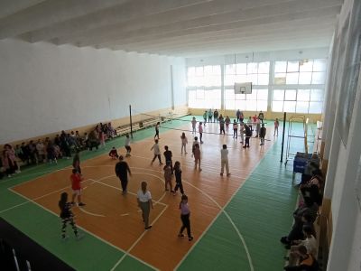 Топка над въже 4 клас - ОУ Неофит Рилски - Костандово