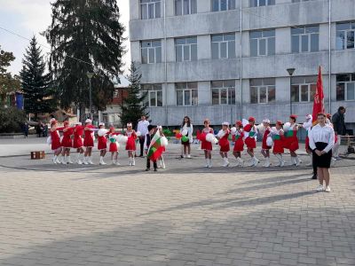  Патронен празник на ОУ "Неофит Рилски" - ОУ Неофит Рилски - Костандово